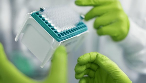 BioNTech – Mainzer Biotech-Unternehmen richtet den Fokus auf die Studien zu weiteren Therapien abseits vom Covid-Impfstoff und Analysten würde eine Kursverdopplung nicht überraschen