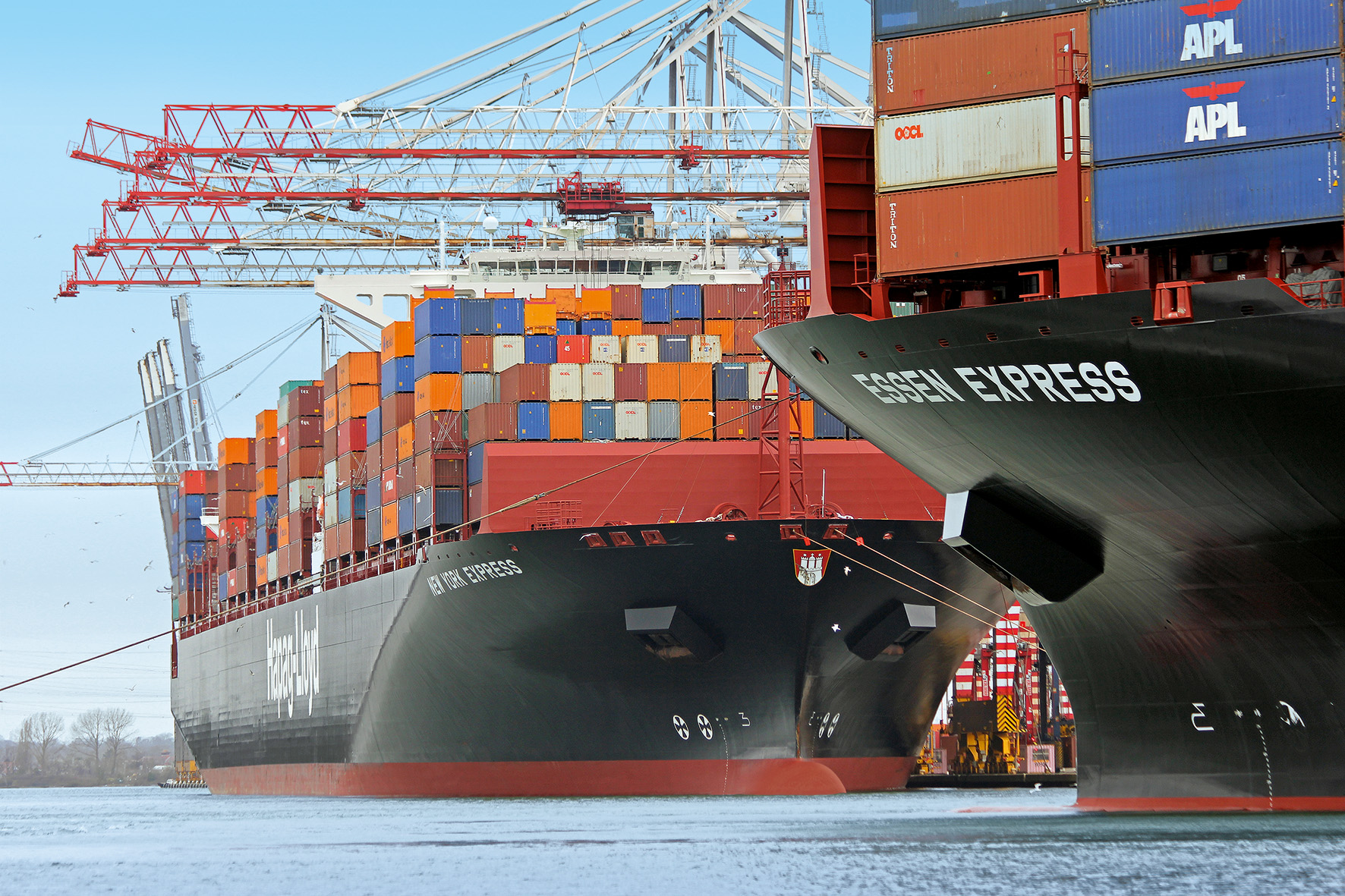 Hapag-Lloyd – Container-Reederei profitiert von hohen Frachtraten, doch die Meinungen der Analysten gehen weit auseinander: 42 % Kurspotenzial vs. 48 % Kursverfall