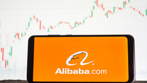Charlie Munger verkauft die Hälfte seiner Alibaba Aktien