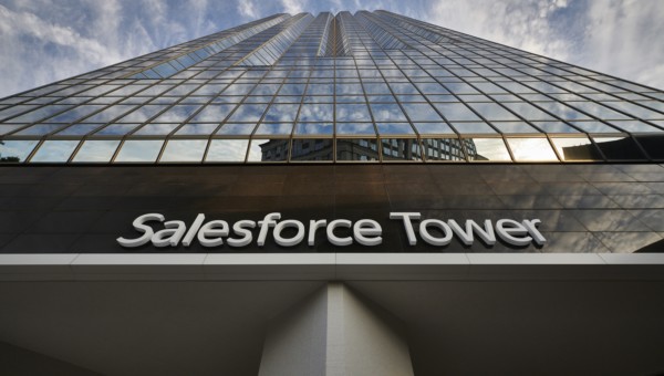 Salesforce-Aktie springt nach Quartalszahlen um 8 % nach oben - Ausblick erhöht!