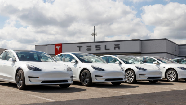 Tesla überzeugt bei den Gewinnen, verfehlt aber die Umsatzprognosen!
