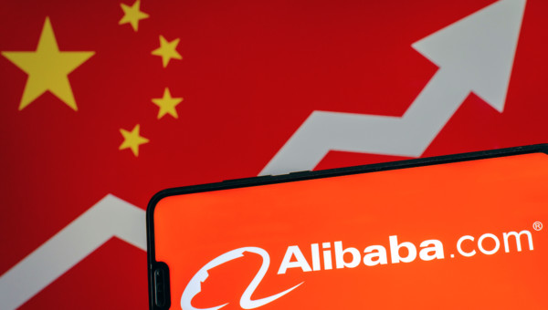 Alibaba-Aktie gewinnt trotz Milliardenverlust