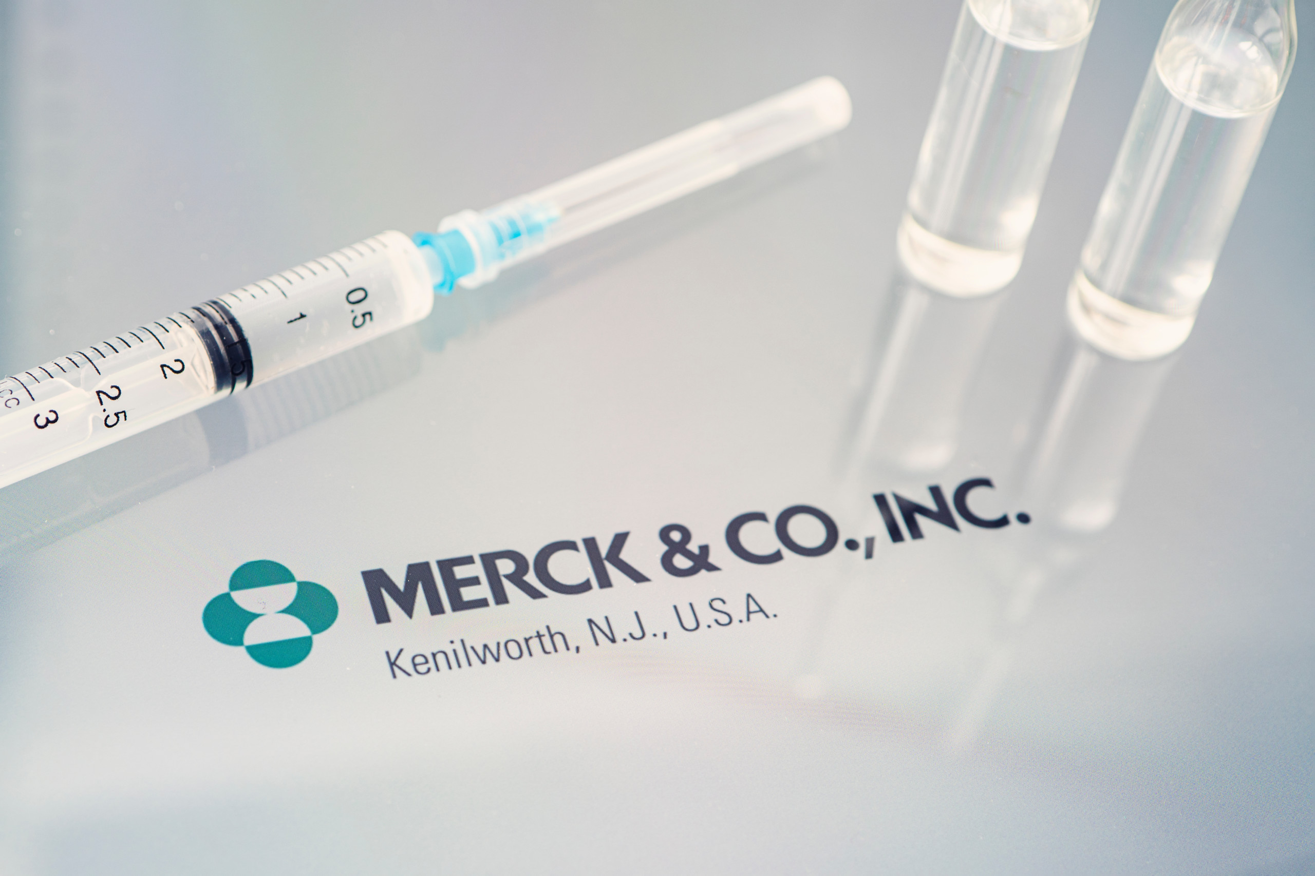 Merck & Co.: China gibt grünes Licht für das COVID-Medikament Lagevrio!