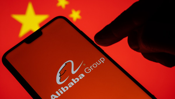 Jack Ma verlässt Ant Group: Auswirkungen auf den geplanten Börsengang und Alibaba's Zukunftsaussichten