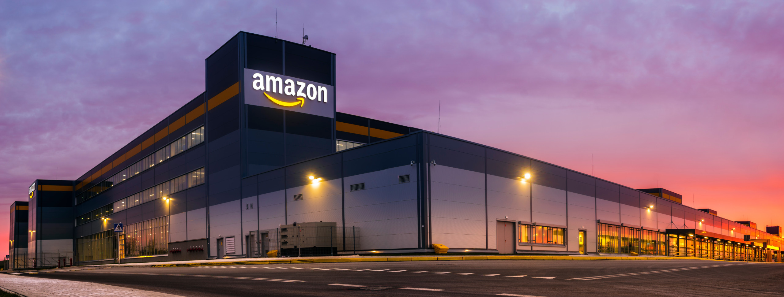 Amazon übertrifft den Umsatz im vierten Quartal, gibt aber einen schwachen Ausblick
