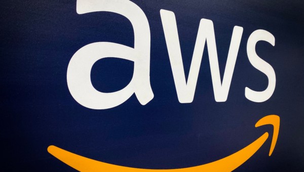 Amazon bietet kostenlosen Zugang zu seinem KI-Codierassistenten