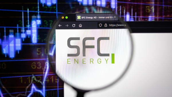 SFC Energy erhält Großauftrag in Höhe von 17,5 Mio. Euro aus Indien