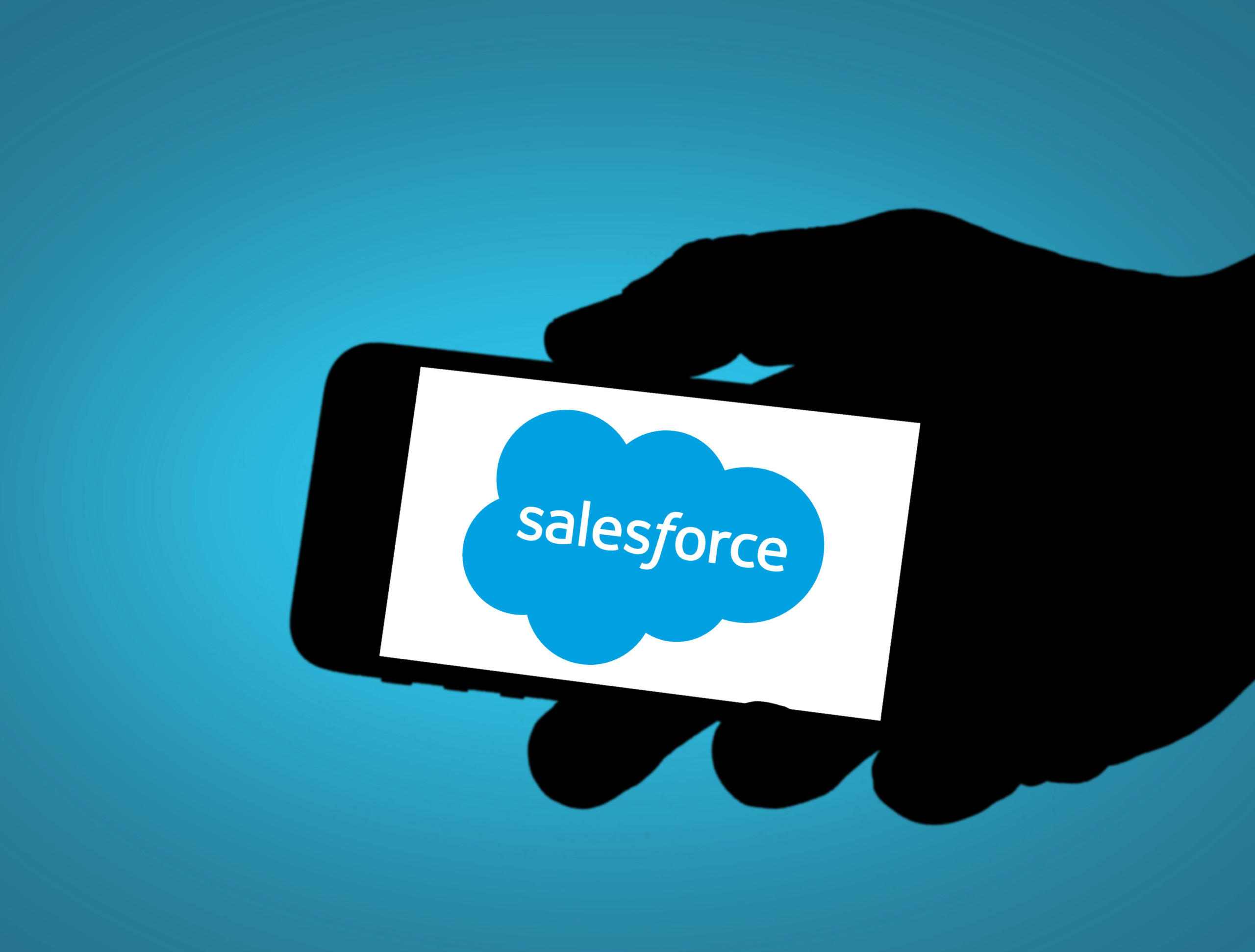 Salesforce stellt KI-Cloud-Angebot vor - Datensicherheit steht dabei im Vordergrund!