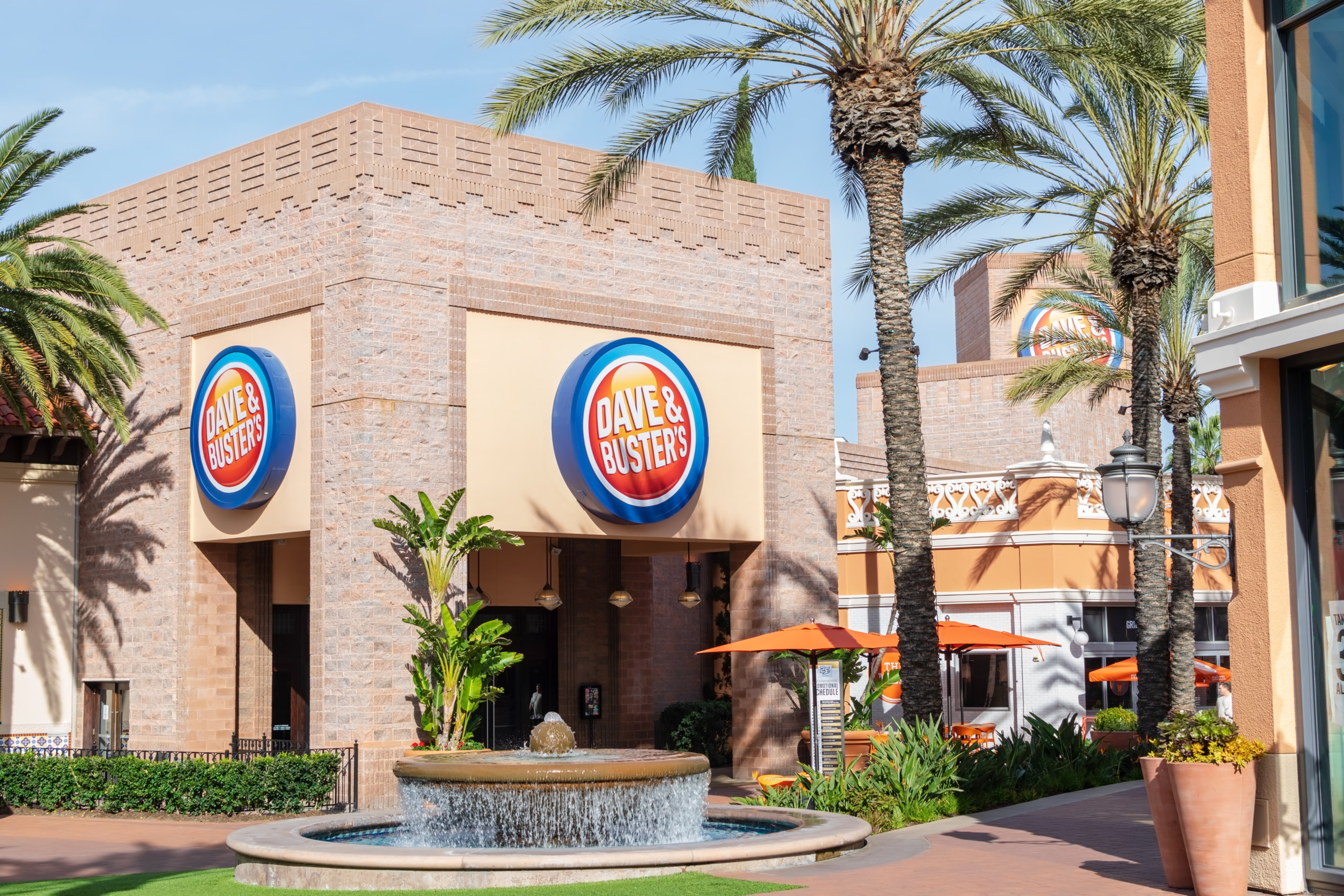 Dave & Buster’s meldet Rekordumsatz in Q1-2023