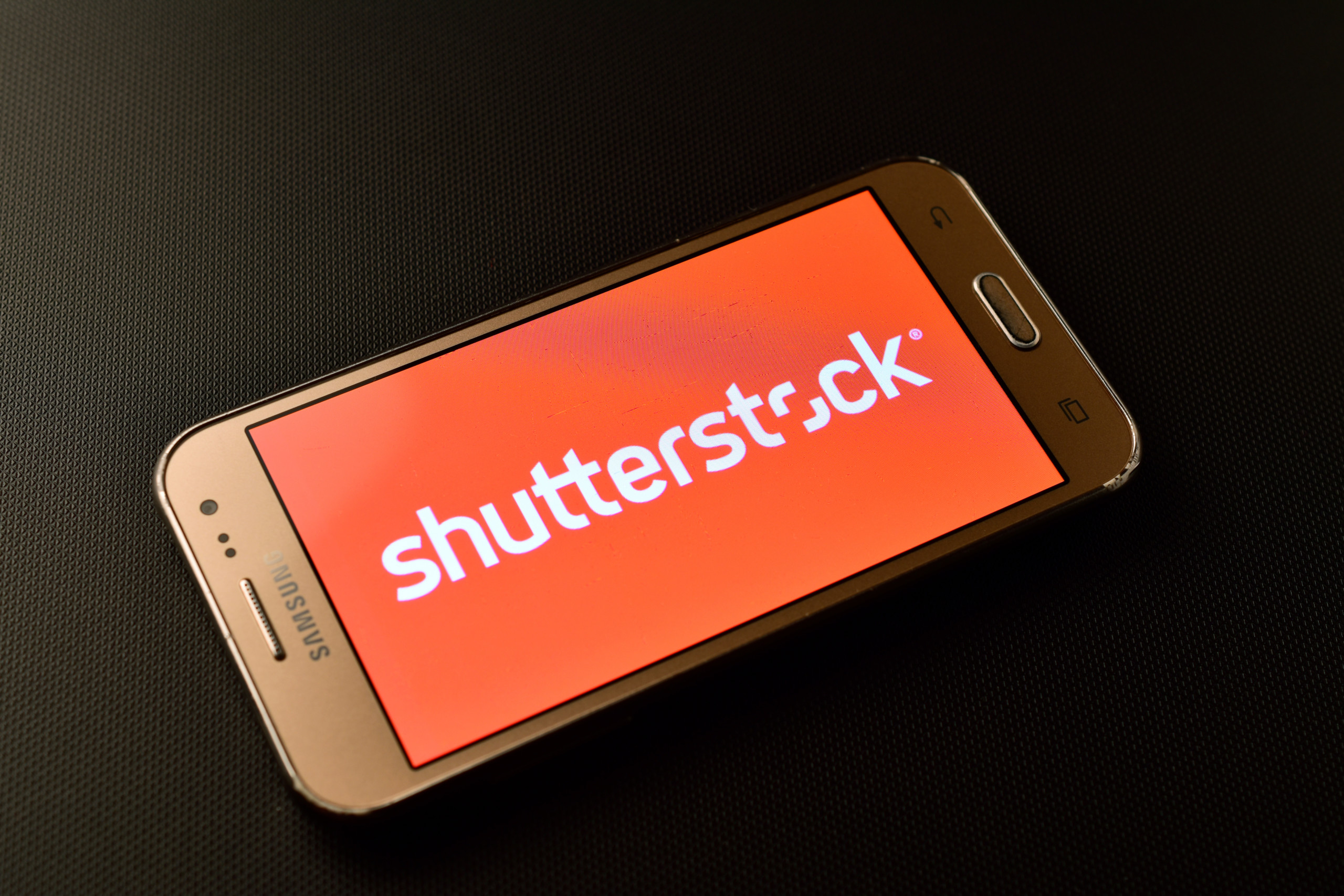 Shutterstock weitet Vereinbarung mit OpenAI aus, um generative KI-Tools zu entwickeln