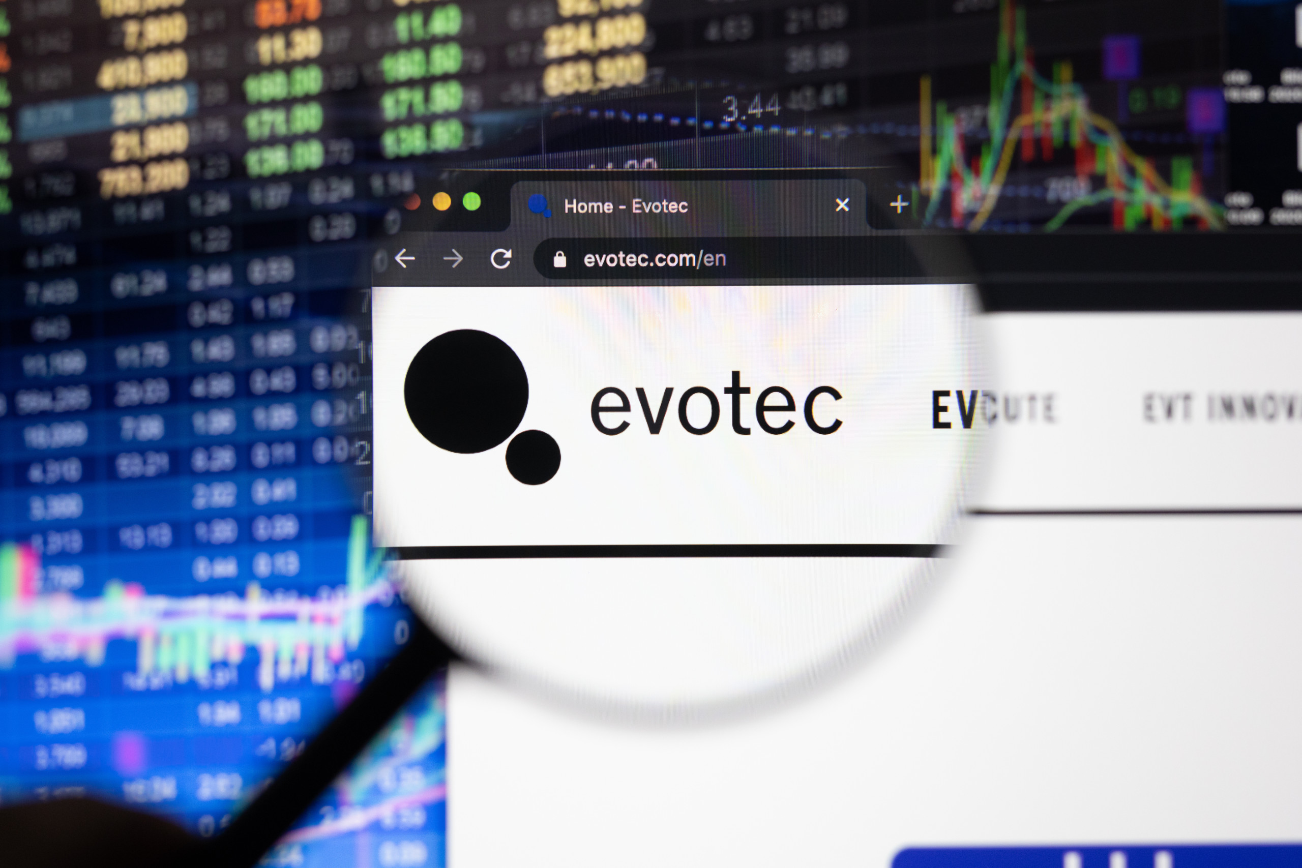 Evotec’s Tochterfirma erhält Auftrag vom US-Verteidigungsministerium – Aktie legt zu
