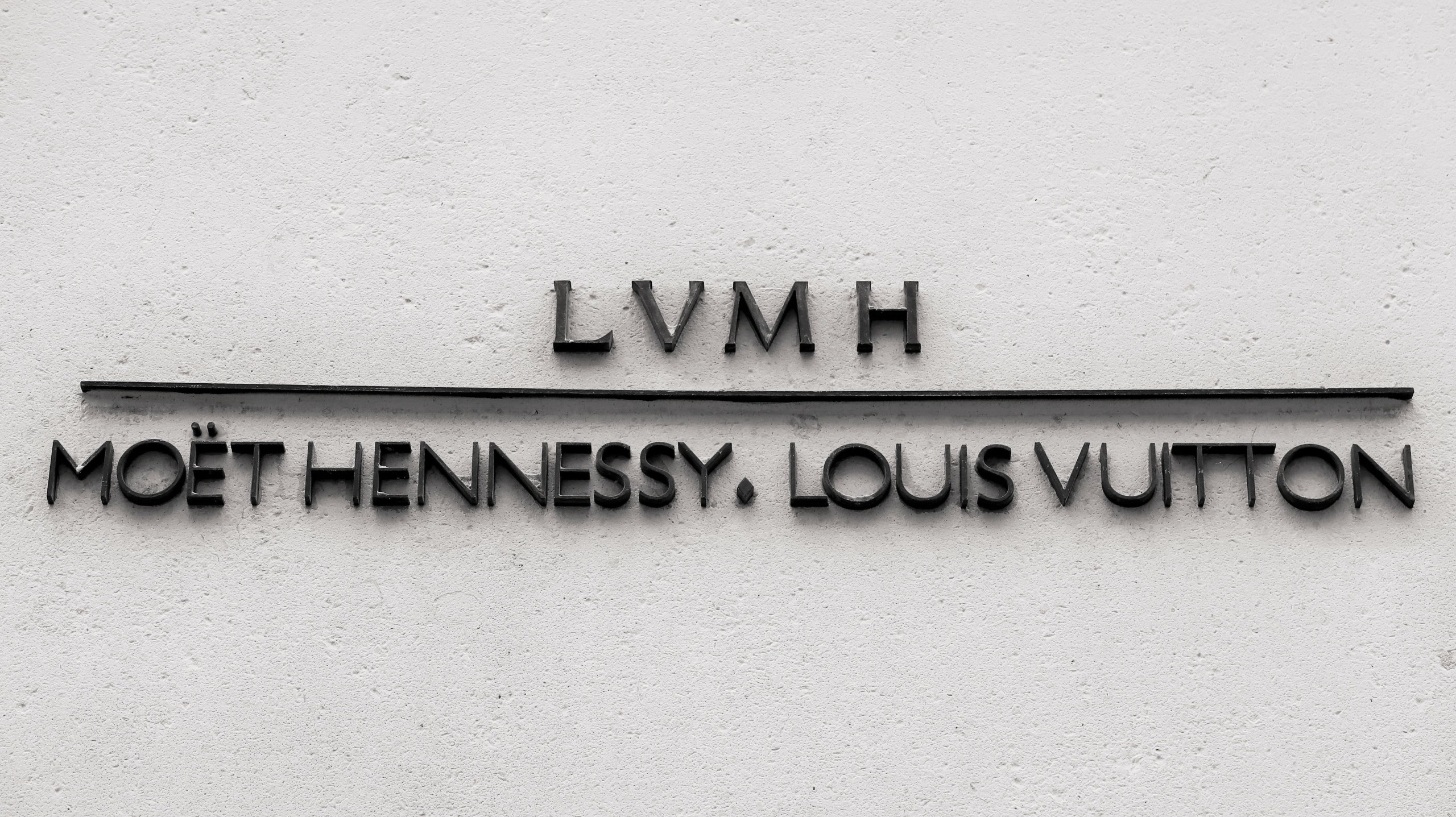 LVMH verfehlt Erwartungen im 3. Quartal, da Chinas Schwäche anhält