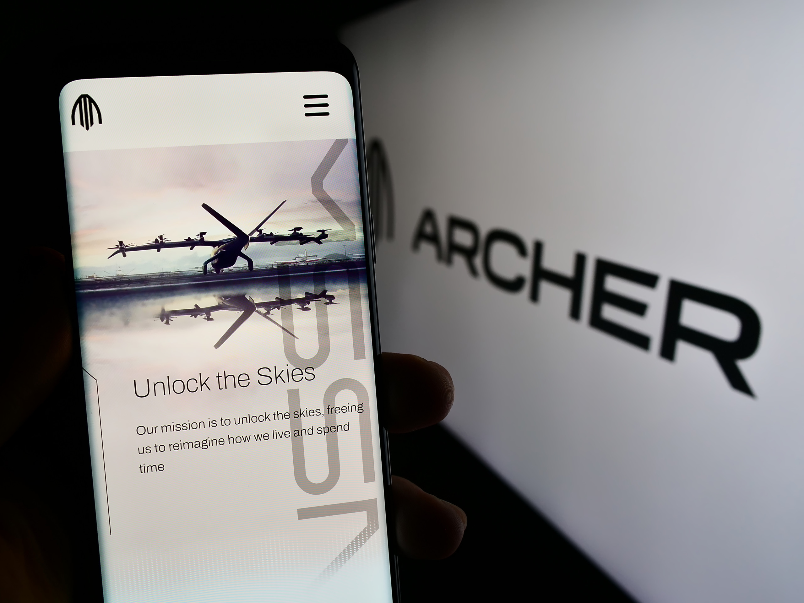 Archer Aviation und EHang: Lufttaxi-Deal in Abu Dhabi und Testflugzulassung in China