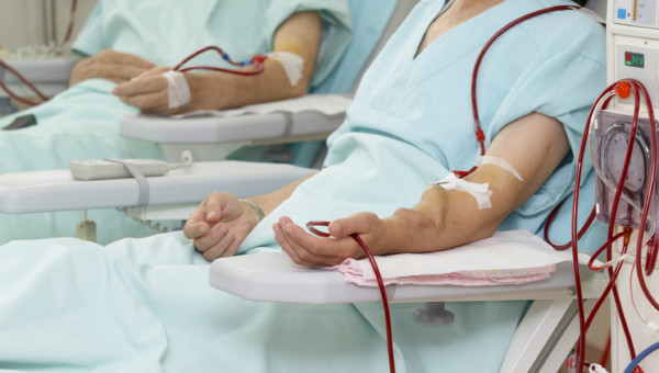 Fresenius und FMC: SocGen hebt Kursziele an und bezweifelt revolutionäre Wirkung von Abnehmspritzen auf Dialysemarkt