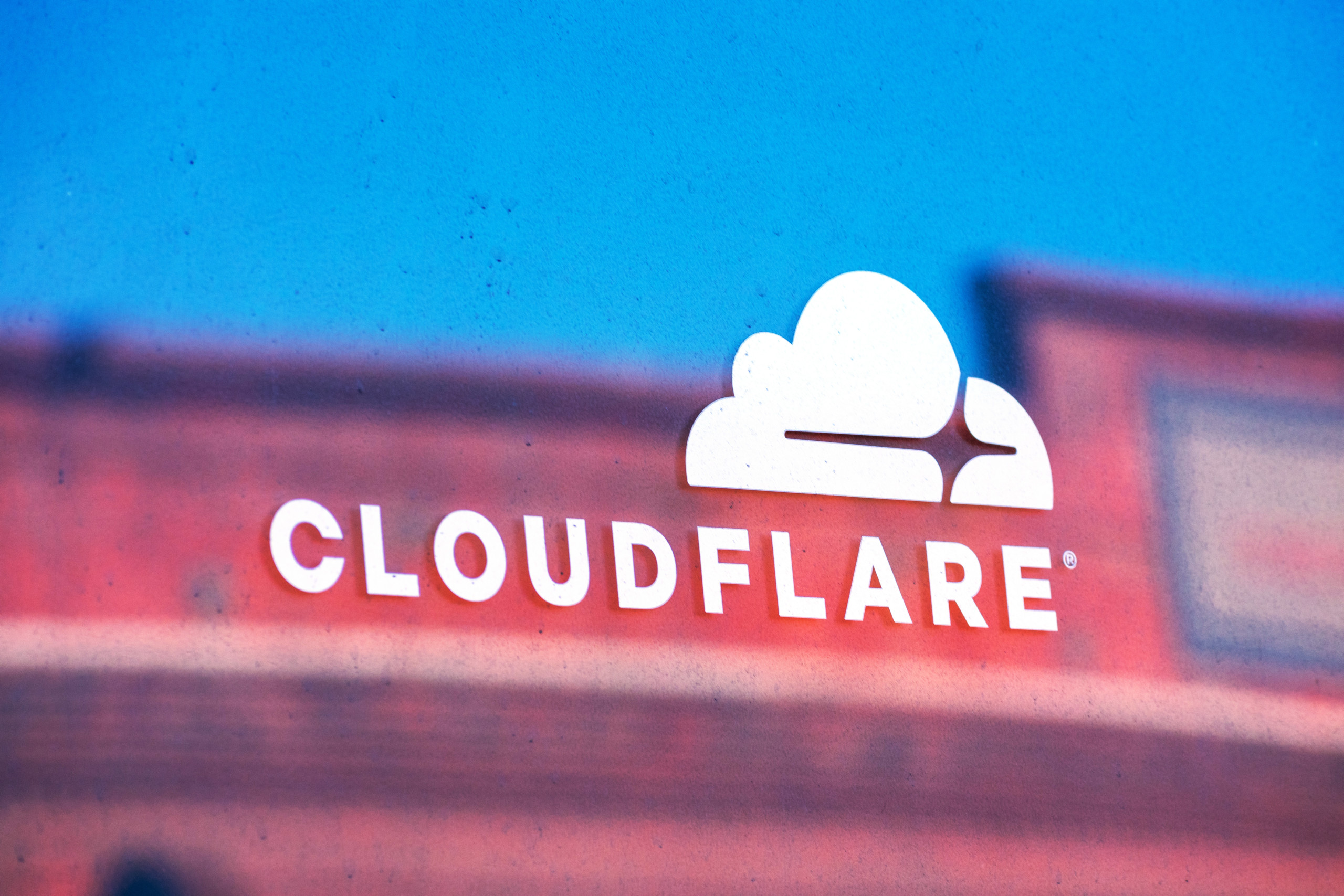 Cloudflare: Neue KI-Initiative 'Workers AI' und positives Oppenheimer-Rating treiben Aktienkurs