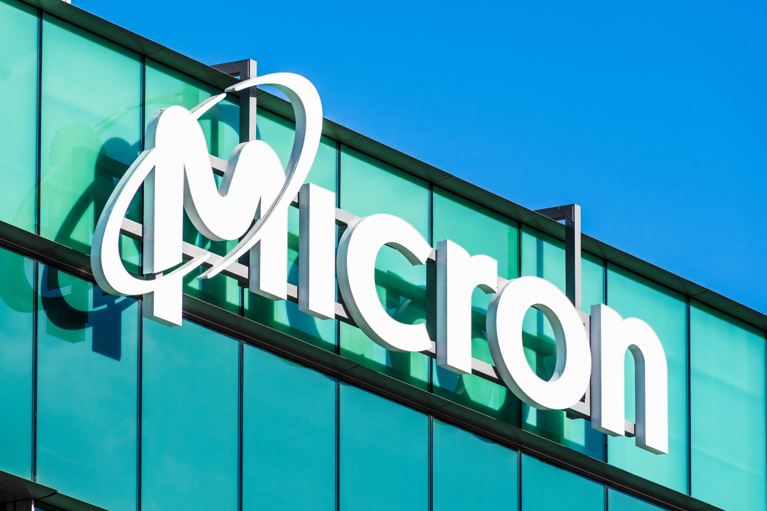 Micron erwartet eine verbesserte Geschäftsgrundlage in 2024 - Nutzung von KI treibt 