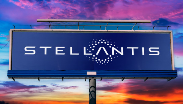Stellantis setzt in Zusammenarbeit mit Ample auf den Austausch von EV-Batterien