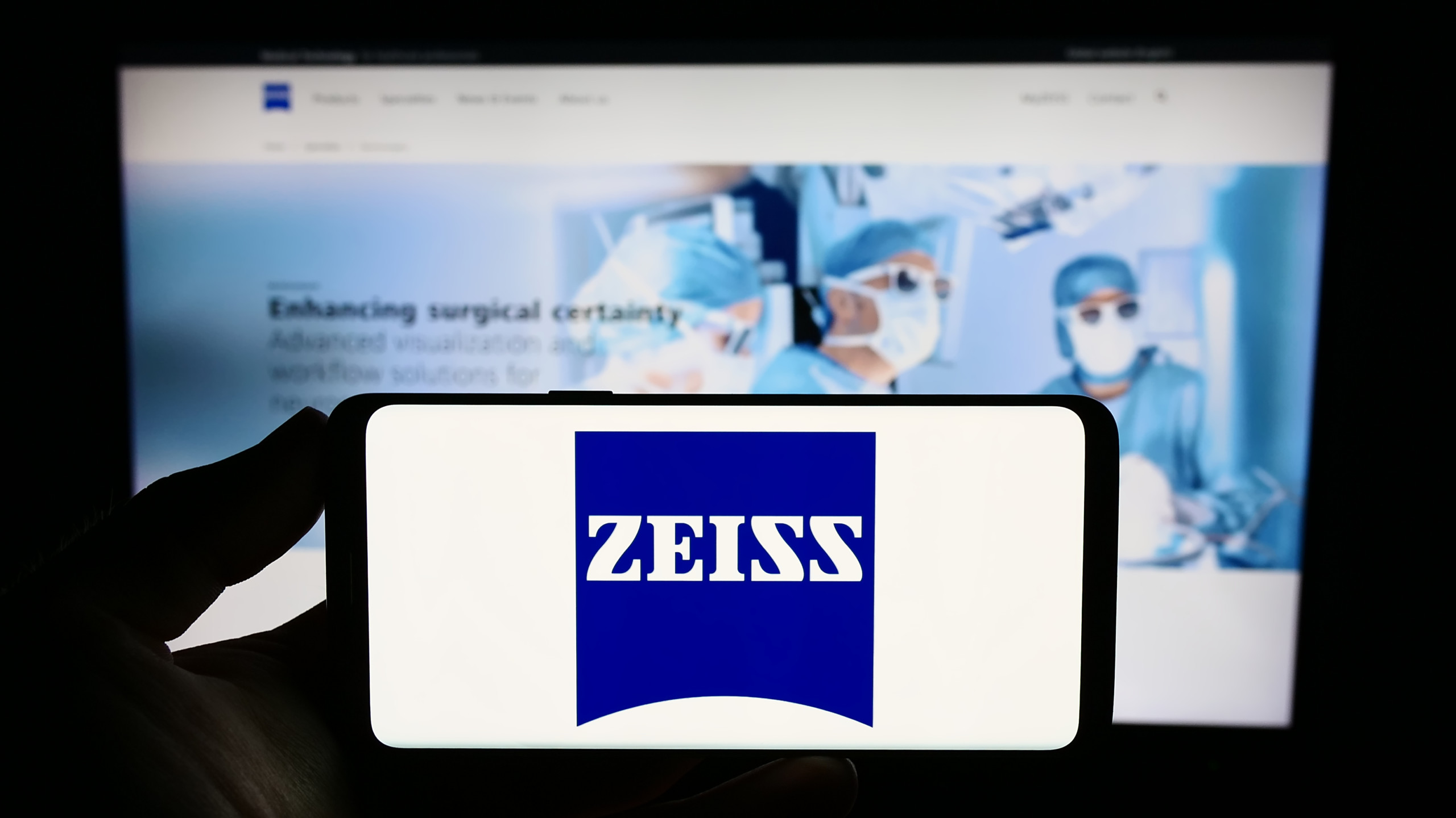 Nebenwerte Research-Blog: Carl Zeiss Meditec konnte den Umsatz im abgelaufenen Geschäftsjahr um 10 % steigern und erwartet auch für das kommende Jahr ein stabiles Geschäft!