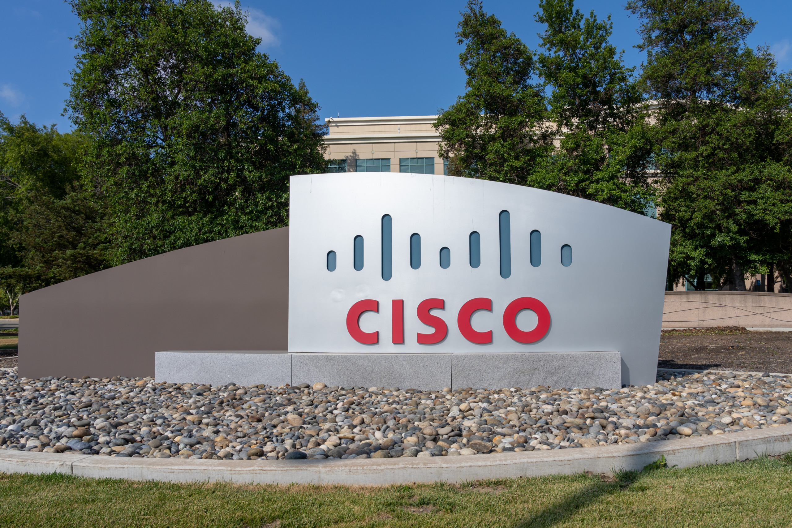 Cisco kündigt Abbau von 5 % der Stellen an – Aktie wird immer günstiger