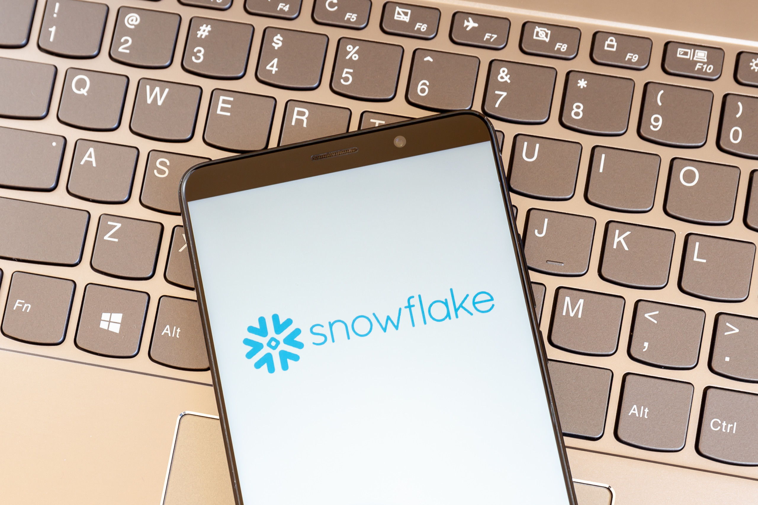 Insiderkauf: Snowflake-Vorstandsmitglied nutzt Kursrückgang, um Aktien nachzukaufen