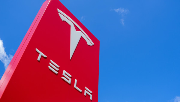 Elon Musk enthüllt Termin für die Vorstellung des Tesla-Robotaxis
