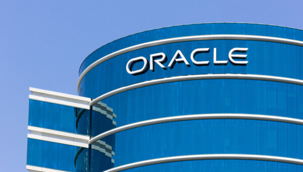 Oracle-Aktie steigt nach Ankündigung von Cloud-Deals mit OpenAI und Google