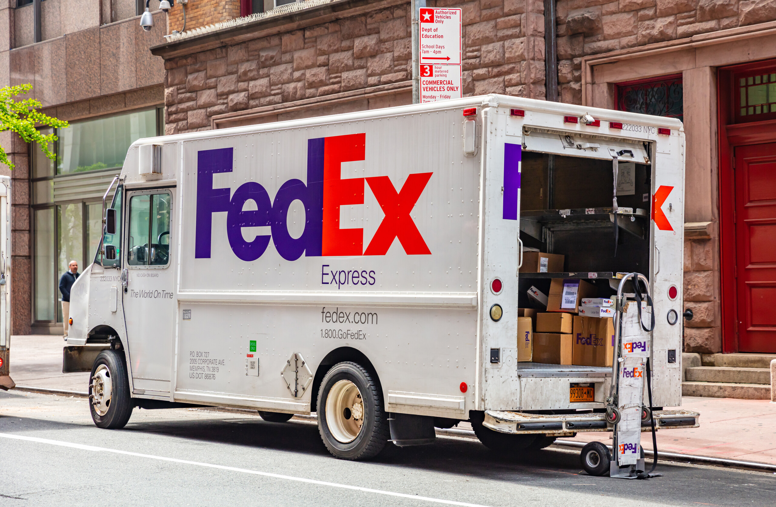 FedEx: DRIVE-Programm wirkt und Aktie steigt nachbörslich um 14 %