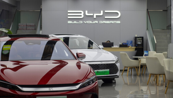 Chinesische Autohersteller überholen US-Konkurrenten erstmals bei den Verkaufszahlen
