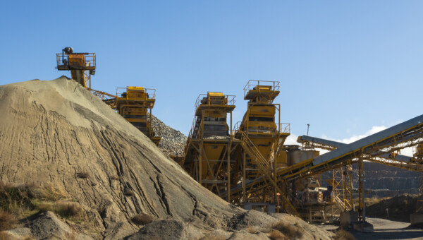 CMOC Group 'H' – Chinesischer Bergbauriese könnte Nettogewinn bis 2028 glatt verdoppeln