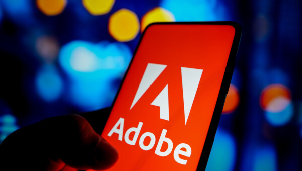 Adobe stürzt nach Ergebnissen für das 3. Quartal aufgrund schwacher Prognose ab. Gewinnwachstum verlangsamt sich weiter.