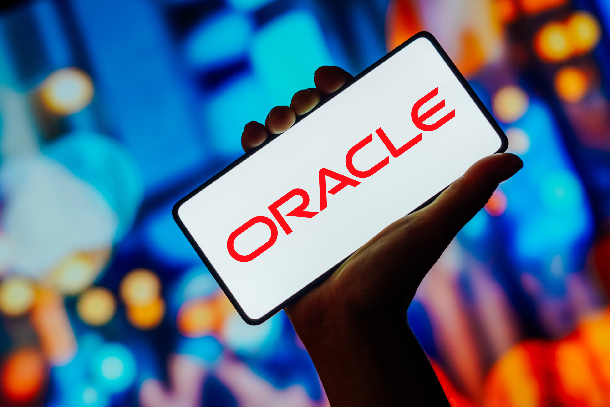 Neue Partnerschaften mit AWS und Google Cloud unterzeichnet. Oracle springt dank übertroffenen Gewinn- und Umsatzzahlen im 1. Quartal auf neues Allzeithoch!