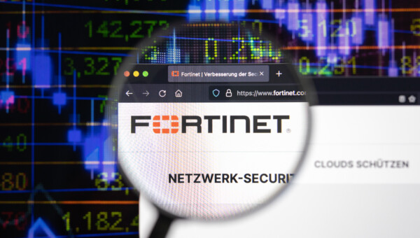 Fortinet übertrifft mit seinen Cybersicherheitsprodukten die Umsatz- und Gewinnerwartungen und wird deutlich profitabler!