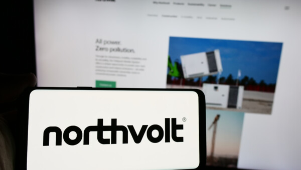 Batterie-Unicorn Northvolt meldet Insolvenz an, Mitbegründer und CEO tritt zurück