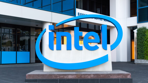 Intel entlässt vorzeitig CEO Pat Gelsinger! Chiphersteller verliert weiter Marktanteile und steht unter starkem Druck!