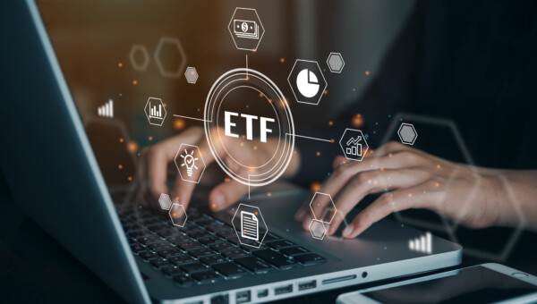 Megatrend Passiv Investieren: Mit diesen 3 Dauerläuferaktien investieren Sie clever in den ETF-Boom