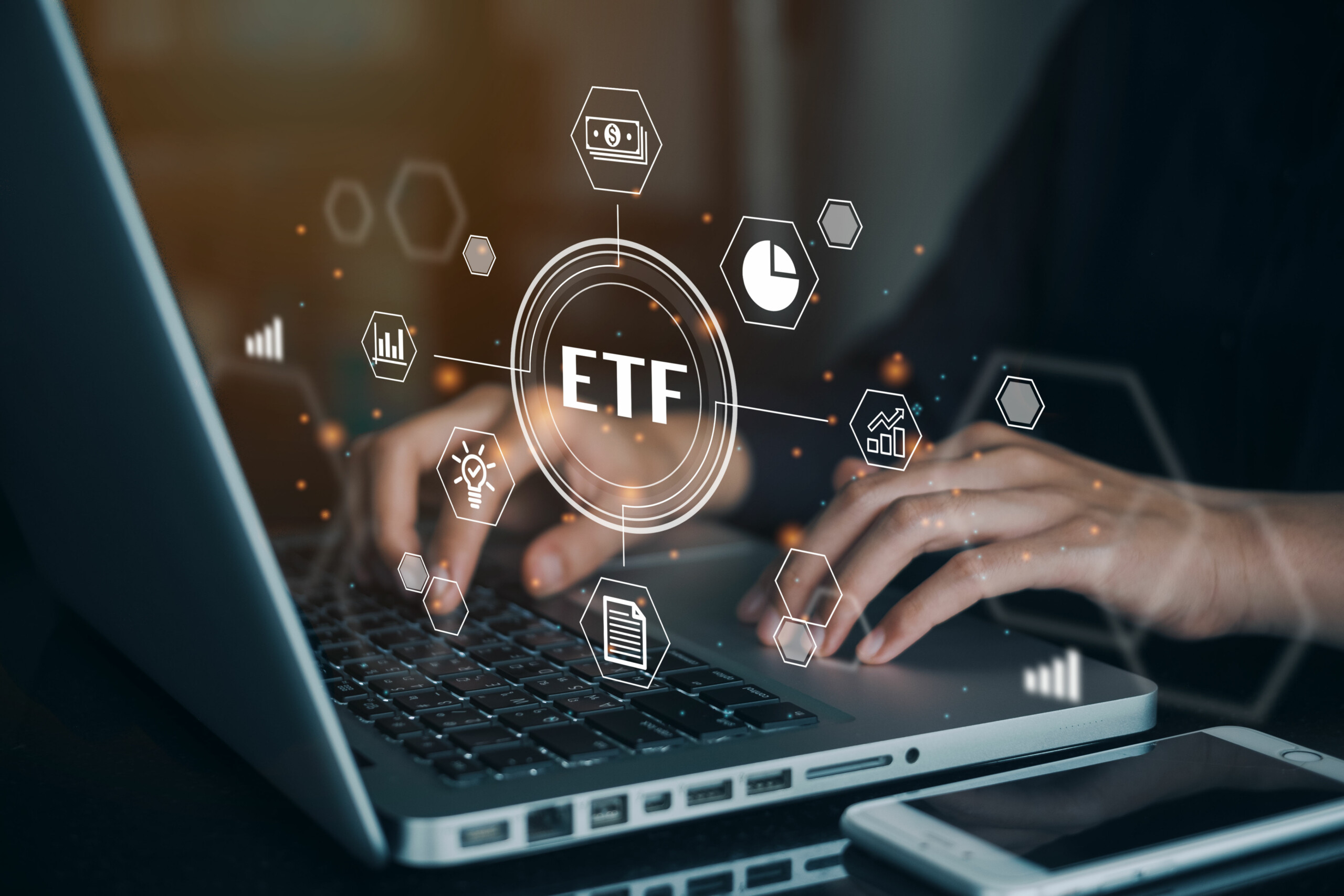 Megatrend Passiv Investieren: Mit diesen 3 Dauerläuferaktien investieren Sie clever in den ETF-Boom