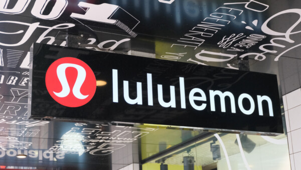 Lululemon weiter auf Erholungskurs! Internationales Geschäft bringt höhere Gewinne im 3. Quartal! Jahresprognosen angehoben!